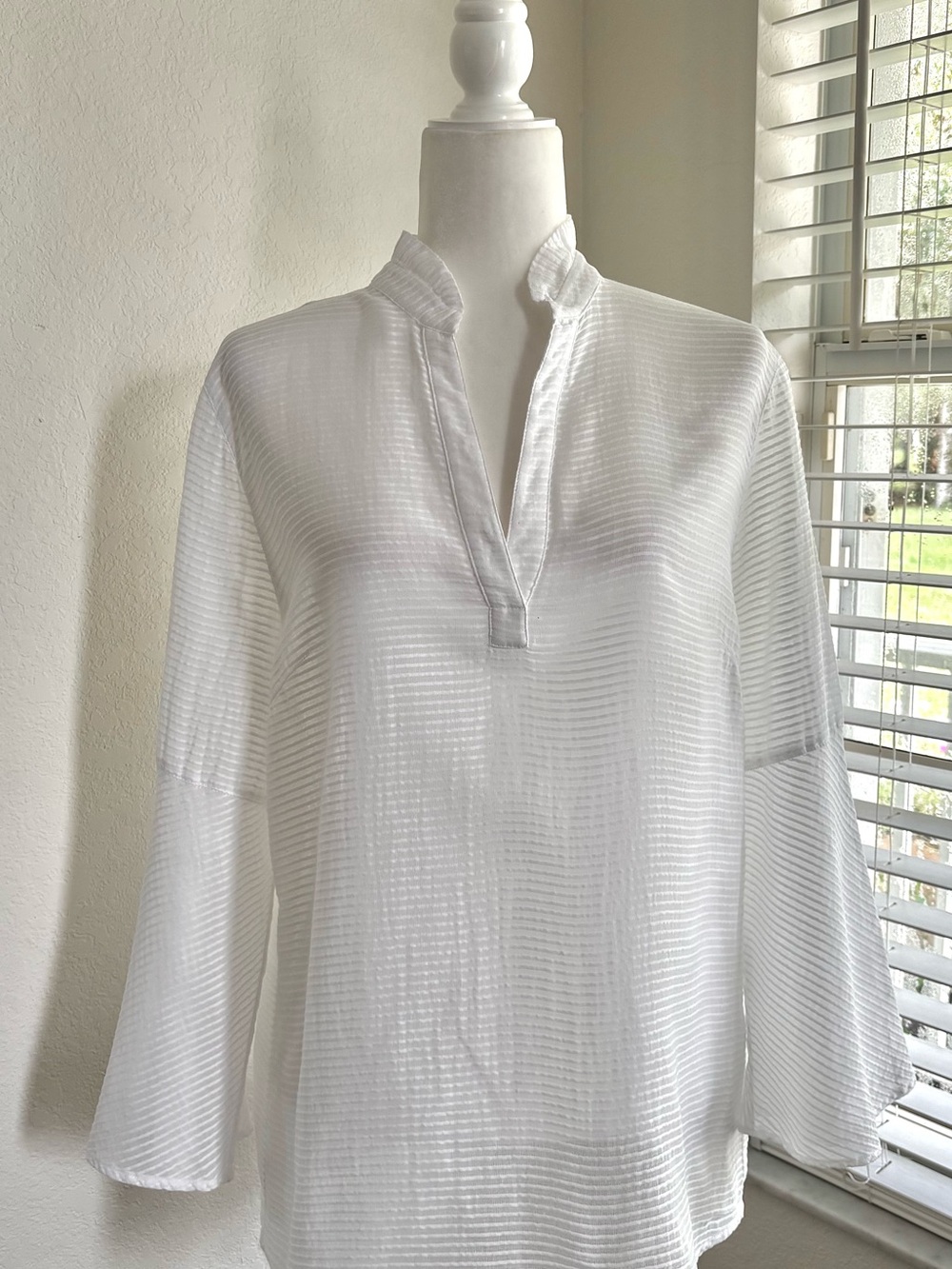 J. McLaughlin / Ruffle Neck Princess Sleeve Tunic Blouse / Size XL